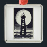 Highland Lighthouse Massachusetts Moon Metalen Ornament<br><div class="desc">Highland Light Station,  ook bekend als Cape Cod Light,  is een station van Cape Cod aan de kust van Cape Cod in North Truro Massachusetts.</div>