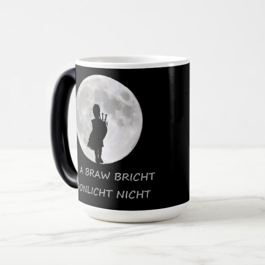 Highland Piper Gepersonaliseerde 15oz Morphing Mok (Voorkant links)