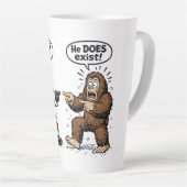 Hij bestaat echt! Kerstman & Bigfoot Latte Mok (Rechterhoek)