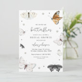 Hij bezorgt me vlinders Delicate Bruiloftsfeest Kaart (Staand voorkant)