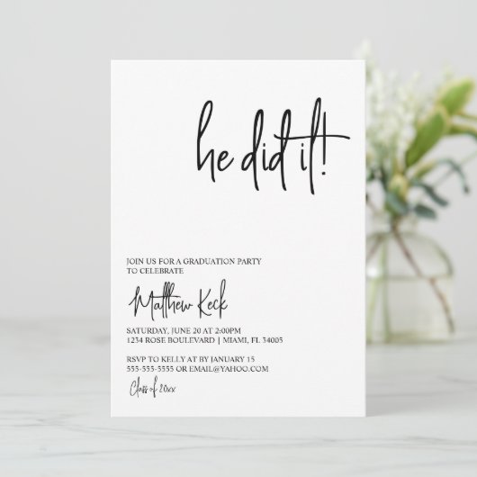 Hij deed de uitnodiging van de moderne GraduPartij (Staand voorkant)