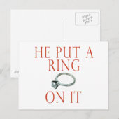Hij deed een ring aan haar Bruid Aankondigingskaart (Voorkant / Achterkant)