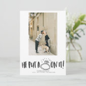 Hij deed een ring om haar vinger Foto Save the Dat Kaart (Staand voorkant)