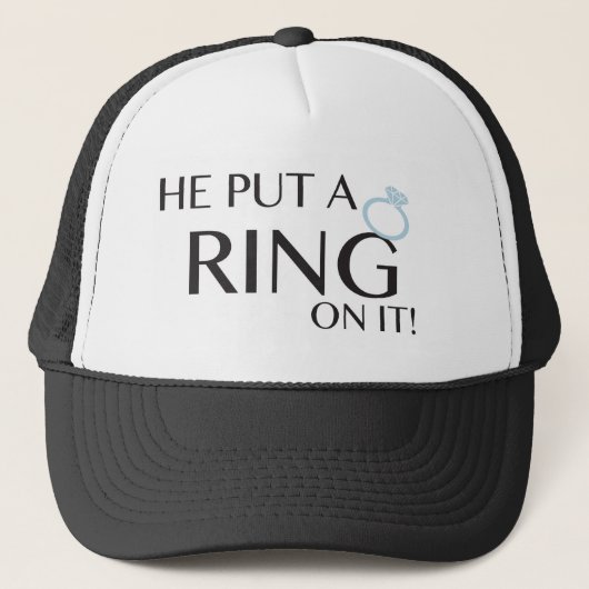 Hij deed er een ring aan. trucker pet (Voorkant)