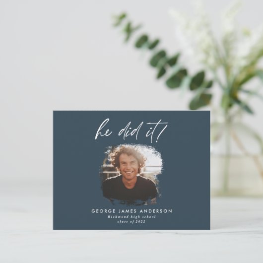 Hij deed het blauw modern afstuderen briefkaart (Staand voorkant)