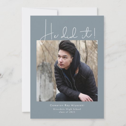 Hij deed het! Foto van Graduation Party Kaart (Voorkant)