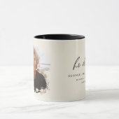 Hij deed het op een moderne foto afstuderen zwarte mok (Midden)