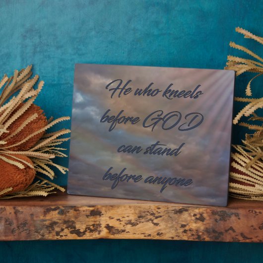 Hij die voor de GOD Fotoplaat (Zijkant)