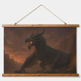 Hij die wacht in de schemering - Mythische draak S Hangend Wandkleed