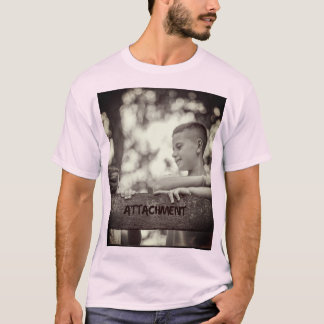 Hij draagt elke dag een schone witte overhemd naar t-shirt