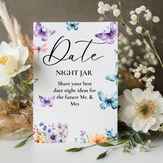 Hij geeft haar vlinders Vrijgezellenfeest Datum Te Reclamebord Met Voetstuk