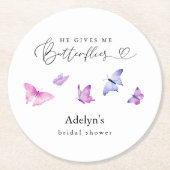 Hij geeft me vlinders ronde kartonnen onderzetter (Voorkant)