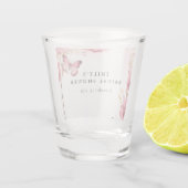 Hij geeft me vlinders Vrijgezellenfeest Shot Glas (Achterkant)