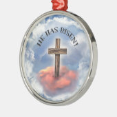 Hij heeft een ruig kruis met wolken. metalen ornament (Links)