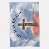 Hij heeft een ruig kruis met wolken. theedoek (Verticaal)
