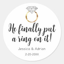 Hij heeft er eindelijk een ring om gedaan Diamante