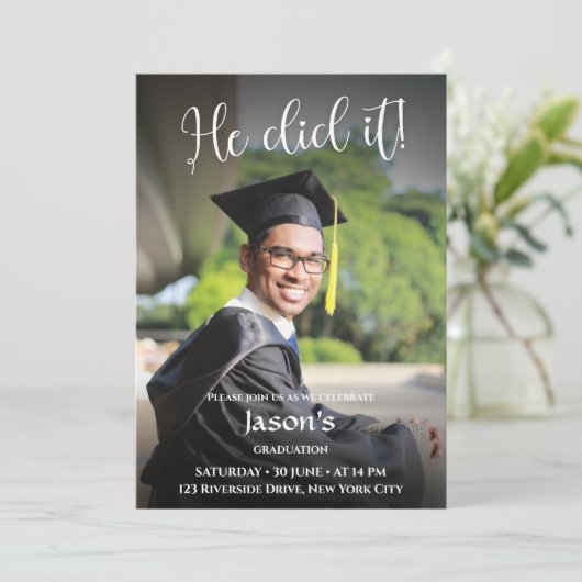 Hij heeft het gedaan! Black Gradient Photo-Afstude Kaart (Staand voorkant)