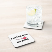 Hij heeft het gelicentieerd, dus het is MINE Bier Onderzetter (Rechterzijde)