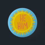 HIJ/HEM Pronouns Sunshine Pride Handlettered Ronde Button 3,2 Cm<br><div class="desc">Decoreer je outfit met deze coole kunstknop. Het is een geweldig cadeau! U kunt het aanpassen en tekst ook toevoegen. Bekijk mijn winkel voor veel meer kleuren en patronen! Laat me weten of je ook iets op maat wilt.</div>