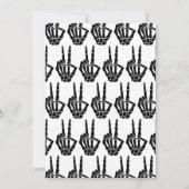 Hij is Bad Two the Bone Halloween Verjaardag Kaart (Achterkant)