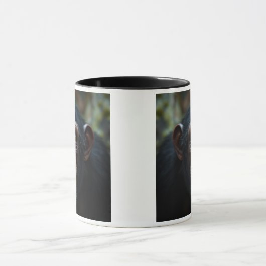 Hij is bang voor de chimpansee. mok (Midden)