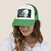 Hij is de Grote God, God en Scheppingsvers Trucker Pet (In situ)