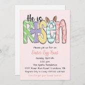 Hij is de Risen Religious Easter Egg Hunt Invitati Feestdagenkaart (Voorkant / Achterkant)