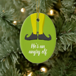 Hij is een boze elf. keramisch ornament