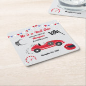 Hij is een snelle en feestelijke rode race auto ve kartonnen onderzetters (Schuin)