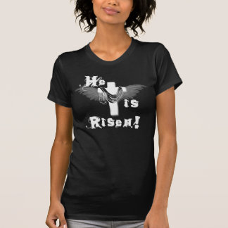 Hij is een T-shirt
