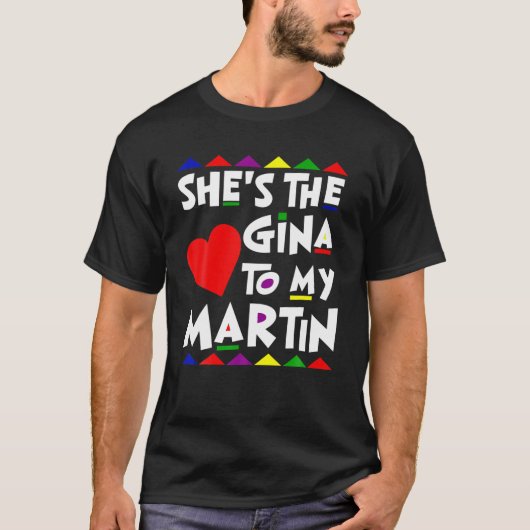 Hij is het Martin to Gina Name Personated Couple T-shirt (Voorkant)