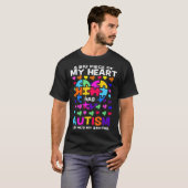 Hij is mijn broeder Autisme Awareness Autistic Aut T-shirt (Voorkant volledig)