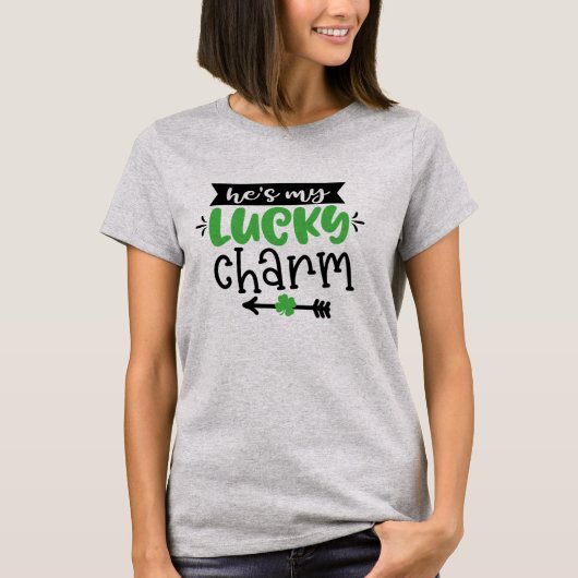 Hij is mijn Lucky Charm. T-shirt (Voorkant)