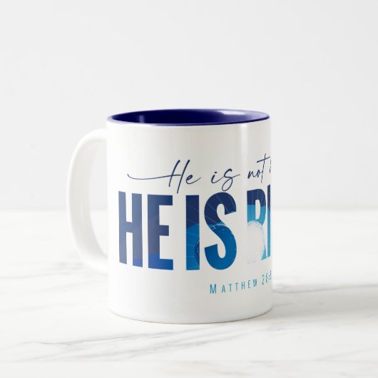 Hij is opgestaan koffie Mok (Voorkant links)