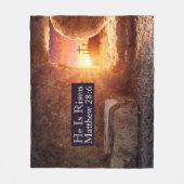 Hij is opgestaan met drie kruisen en een lege graf fleece deken (Voorkant)