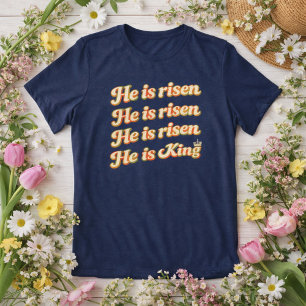 Hij is Opgewekt Hij is Koning Retro Lettertype Vin Tri-Blend Shirt