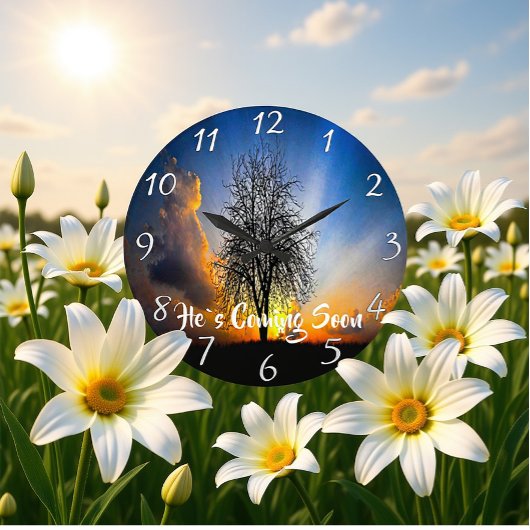 HIJ KOMT SNEL EEN oude boom. Grote Klok