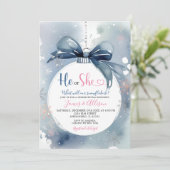 Hij of zij Dusty Blue Winter Ornament Gender Revea Kaart (Staand voorkant)