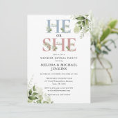 Hij of zij heeft een Greenery Letter Gender Reveal Kaart (Staand voorkant)