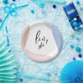 Hij of zij onthullen partijverklaring papieren bordje (Feest)