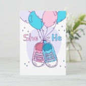 Hij of zij Sneakers Pink Blue Balloon Gender Revea Kaart (Staand voorkant)