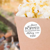 Hij stelde de vraag Verloving Popcorn gunst Ronde Sticker