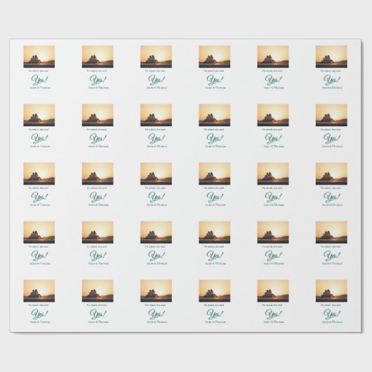 Hij vroeg haar ja foto geëngageerd blauw groen cadeaupapier (Vlak)