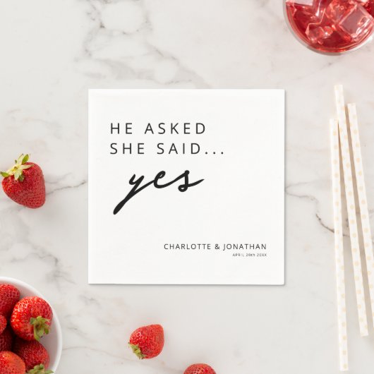 Hij vroeg haar ja te zeggen Modern Engagement Part Servet (Insitu)