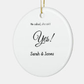 Hij vroeg haar ja te zeggen verloving eenvoudig mi keramisch ornament (Links)