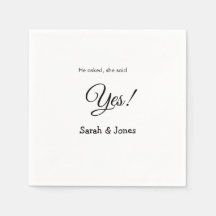 Hij vroeg haar ja te zeggen verloving eenvoudig mi