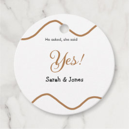 Hij vroeg ze zei ja engagement eenvoudig minimaal  bedankjes labels