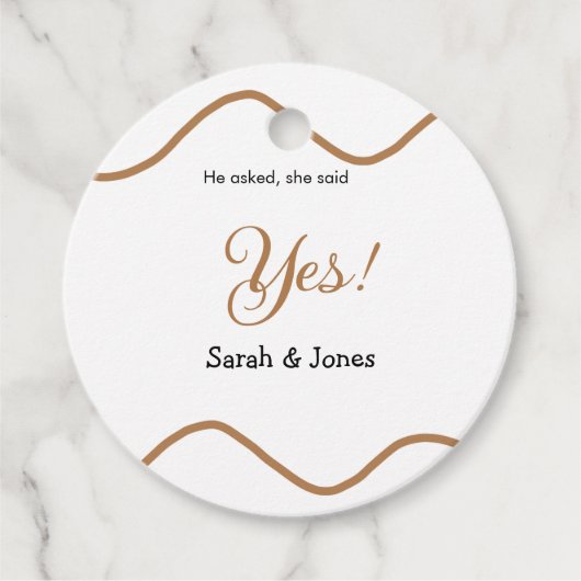 Hij vroeg ze zei ja engagement eenvoudig minimaal  bedankjes labels (Voorkant)