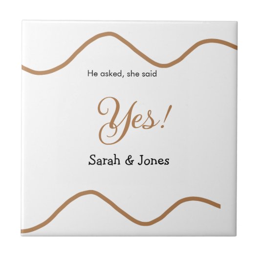 Hij vroeg ze zei ja engagement eenvoudig minimaal tegeltje (Voorkant)