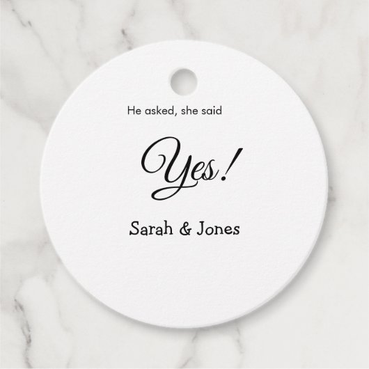 Hij vroeg ze zei ja engagement simpel minimaal  bedankjes labels (Voorkant)